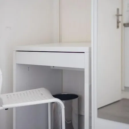 Urban Oasis With Queen Bed And View Be-19